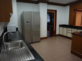 3 Bedroom Condo for rent at Baan Pakapun, Khlong Tan