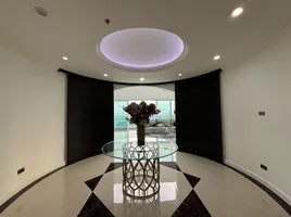 3 спален Пентхаус в аренду в Millennium Residence, Khlong Toei