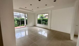3 Bedrooms House for sale in Khlong Chan, Bangkok Baan Ladprao 2 Exclusive Rescidence