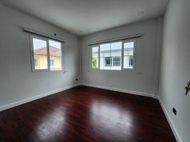 4 Schlafzimmer Villa zu verkaufen im Land and Houses Park, Chalong