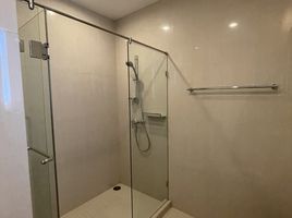 2 Schlafzimmer Appartement zu vermieten im Q Langsuan, Lumphini