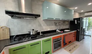 3 Bedrooms House for sale in Prawet, Bangkok Manthana Onnut-Wongwaen 2