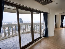 2 Bedroom Apartment for sale at Nusa State Tower Condominium, Si Lom