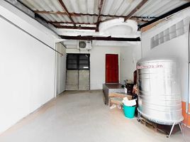 ขายทาวน์เฮ้าส์ 2 ห้องนอน ในโครงการ Baan Rim Nam Lak Hok Village, หลักหก