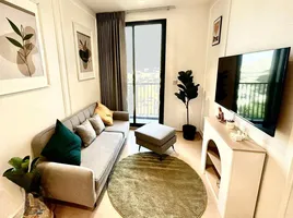 2 Bedroom Condo for sale at Maru Ekkamai 2, Khlong Tan Nuea