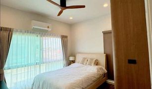 4 Bedrooms House for sale in Hua Mak, Bangkok Burasiri Krungthep Kreetha