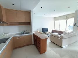 2 спален Кондо в аренду в The Emporio Place, Khlong Tan