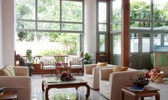 图片 3 of the Reception / Lobby Area at Suan Phinit