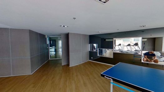 3D视图 of the Indoor Games Room at 15 Sukhumvit Residences