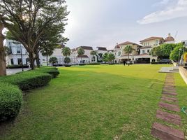 5 Schlafzimmer Haus zu vermieten im Baan Klang Krung Grande Vienna Rama 3, Bang Phongphang, Yan Nawa