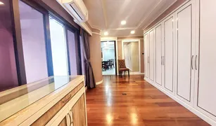 3 Bedrooms Condo for sale in Si Lom, Bangkok Nusa State Tower Condominium