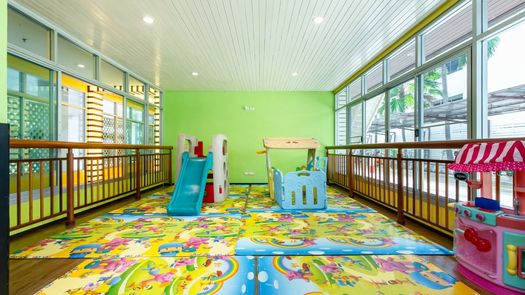 写真 1 of the Kids Club at Sathorn Gallery Residences