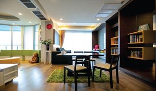 2 chambres Condominium a vendre à Phra Khanong Nuea, Bangkok Sky Walk Residences
