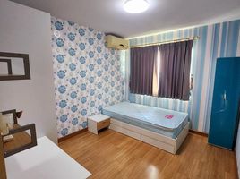 2 Bedroom Apartment for sale at Supalai Park Tiwanon, Talat Khwan