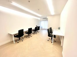 30 m² Office for rent at Glow Sukhumvit 71, Khlong Tan Nuea, Watthana