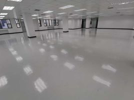 645 SqM Office for rent at Phanjaphum Building , Thung Mahamek