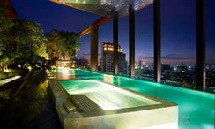 Фото 3 of the Communal Pool at Whizdom Avenue Ratchada - Ladprao