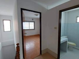2 Schlafzimmer Reihenhaus zu verkaufen im Phuket Villa 1, Talat Yai, Phuket Town, Phuket
