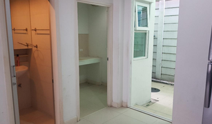 4 Bedrooms Townhouse for sale in Chorakhe Bua, Bangkok Baan Klang Muang Urbanion Ladprao Sena 1