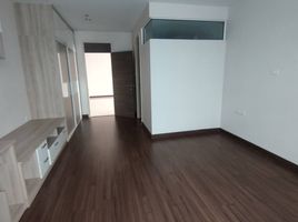 3 Bedroom Apartment for sale at Supalai Prima Riva, Chong Nonsi