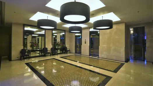 图片 1 of the Reception / Lobby Area at The Royal Maneeya
