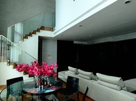 在Bright Sukhumvit 24出售的3 卧室 公寓, Khlong Tan, 空堤