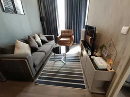 1 Bedroom Condo for rent at Oka Haus, Khlong Tan