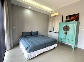 4 Schlafzimmer Haus zu vermieten im Baan Maneekram-Jomthong Thani, Wichit