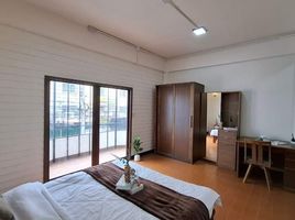 4 Schlafzimmer Reihenhaus zu verkaufen in Chatuchak, Bangkok, Lat Yao, Chatuchak