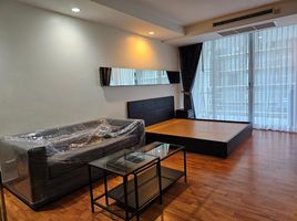 1 Bedroom Condo for rent at The Rajdamri, Pathum Wan