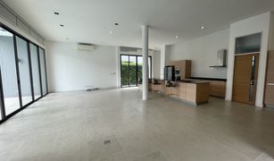 4 Bedrooms House for sale in Phra Khanong, Bangkok Quad 38 Private Residence 