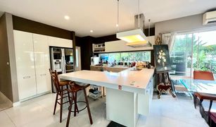 4 Bedrooms House for sale in O Ngoen, Bangkok Mantana Lake Watcharapol