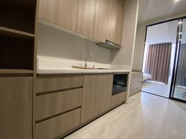 1 Schlafzimmer Appartement zu vermieten im Noble Ploenchit, Lumphini