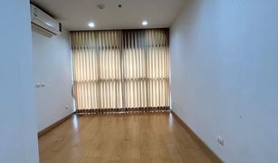 2 Bedrooms Condo for sale in Maha Phruettharam, Bangkok Vertiq