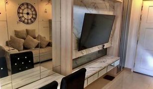 1 Bedroom Condo for sale in Huai Khwang, Bangkok Supalai Wellington 2