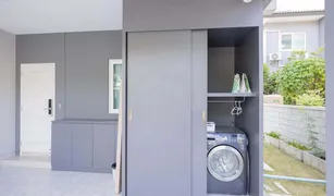 4 Bedrooms House for sale in Dokmai, Bangkok Centro Bangna-Wongwaen