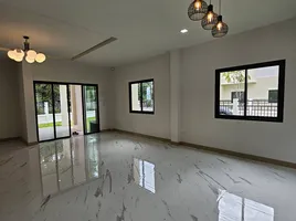 3 Bedroom House for sale in Varee Chiang Mai School, Nong Hoi, Tha Sala