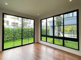 5 Schlafzimmer Haus zu verkaufen im Malton Gates Krungthep Kreetha, Saphan Sung