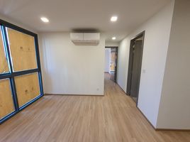 2 Schlafzimmer Wohnung zu vermieten im Taka Haus, Khlong Tan Nuea