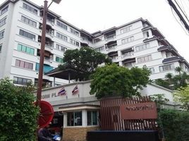 Studio Appartement zu vermieten im Sathorn Condo Place, Thung Mahamek