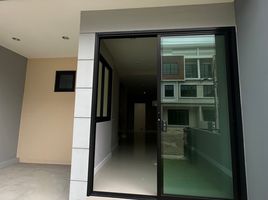 3 Bedroom House for sale at The Trop 2 Motorway-Ladkrabang, Thap Yao