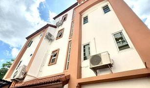 暖武里 白蒛 6 卧室 屋 售 
