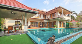 Verfügbare Objekte im Greenview Villa Phoenix Golf Club Pattaya