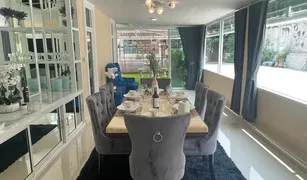 Дом, 3 спальни на продажу в Nong Prue, Паттайя Chokchai Village 8