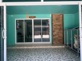 3 Schlafzimmer Reihenhaus zu verkaufen im K.D Home, Ban Bueng, Ban Bueng