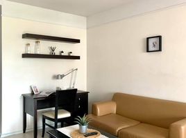 Studio Appartement zu vermieten im Baan Saran Nuch, Phra Khanong Nuea, Watthana, Bangkok