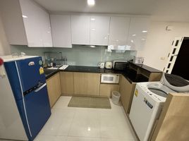 1 Schlafzimmer Appartement zu vermieten im Supalai Place, Khlong Tan Nuea