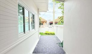 Дом, 3 спальни на продажу в Nong Prue, Паттайя Raviporn City Home Village