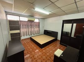 2 Schlafzimmer Reihenhaus zu vermieten im Phairot Village, Bang Na, Bang Na