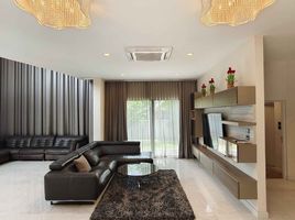 5 Schlafzimmer Haus zu vermieten im Grand Bangkok Boulevard Rama 9, Saphan Sung, Saphan Sung